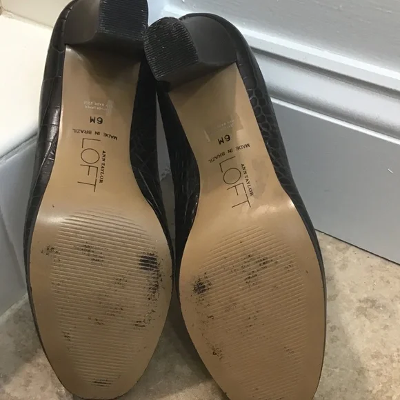 LOFT Crocodile High Heeled Loafer Style Shoes NWOT - Picture 6 of 7